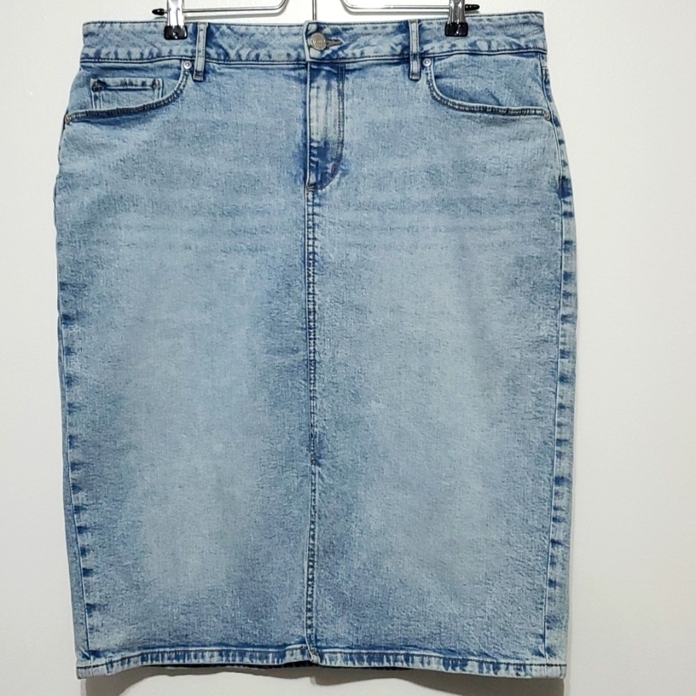 LOFT PLUS denim skirt​​​